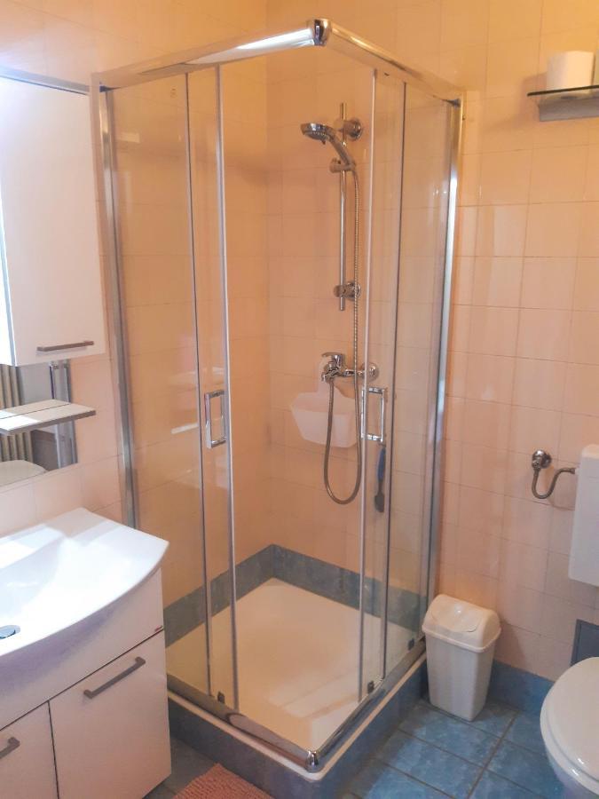 Apartmani Jutro ノヴァリャ エクステリア 写真